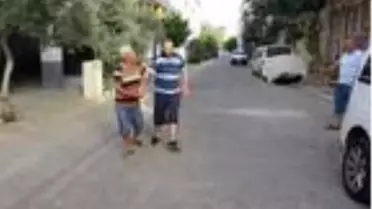 Engelli oğlunu mutlu etmek için 25 yıldır her akşam birlikte yürüyor
