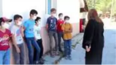 İmamın evinde ders gören öğrenciler için EBA Destek noktası oluşturuldu