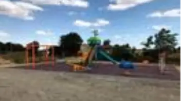 Kırsal mahalleler çocuk parkları ile donatılıyor