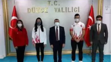 Gençlik Hizmetleri Spor Müdürü ve şampiyondan Valiyi ziyaret