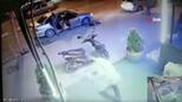 Karaman'da iş yerine silahlı saldırı anı kamerada: 3 yaralı