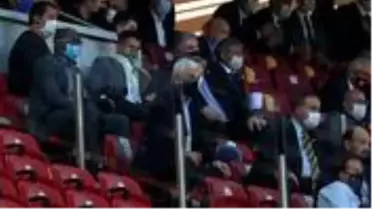 Emre Belözoğlu, Comolli'nin bıraktığı enkazı yok etti ve taraftarın gönlünde taht kurdu