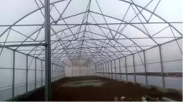 Çukurca Belediyesi tarafından hazırlanan seralar bitme aşamasına geldi
