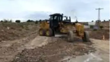 Çan'da beton köy yolu alt yapı çalışmaları başladı