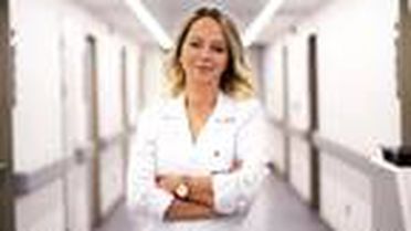 Çocuklarda göz bebeklerinin aşağıya bakması beyin tümörü belirtisi olabilir