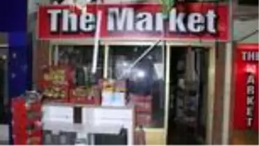 Markette çıkan yangında 6 kişi dumandan etkilendi