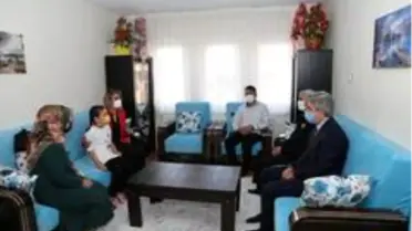 Son dakika haber! Vali Becel, şehit ailesi ve Gazi ziyaretinde bulundu