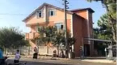 Son dakika: Evde çakmakla oynayan 2 kardeş, yangında öldü