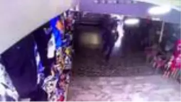 Son dakika haber | Deprem Kuşadası'nda şiddetli hissedildi...O anlar kamerada