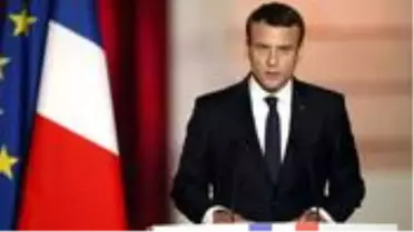 Tepkilerin ardından Macron geri adım attı: Charlie Hebdo karikatürlerini desteklemiyoruz