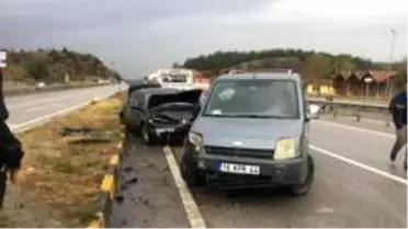 Kastamonu'da kamyonet ile otomobil çarpıştı: 2 yaralı