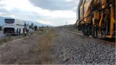 Son dakika yerel: Otobüs kazasında zarar gören demiryolu onarıldı