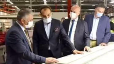 Vali Ersin Yazıcı, OSB firmalarının faaliyetleri hakkında bilgi aldı