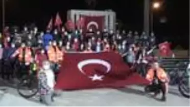 Atatürk'ü ziyaret etmek için Mersin'den Ankara'ya pedal çevirmeye başladılar
