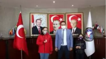 Başkan Yanmaz başarılı öğrencileri ödüllendirdi