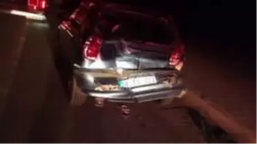 İzmir'de tır ile otomobil çarpıştı: 2 yaralı
