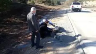 Köy yollarında beton asfalt çalışması