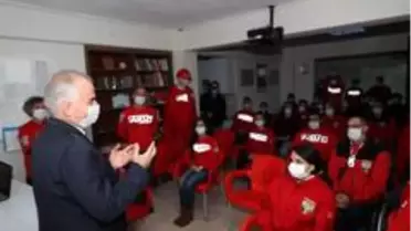 Başkan Zolan, İzmir depreminin kahramanlarını ziyaret etti