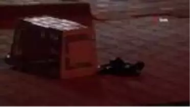 Hırsızla boğuşan kasiyer yaralandı