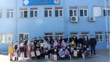 Kahta'da 2 bin öğrenciye kaynak kitap desteği