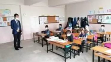 Kaymakam Şan'dan okul ziyareti