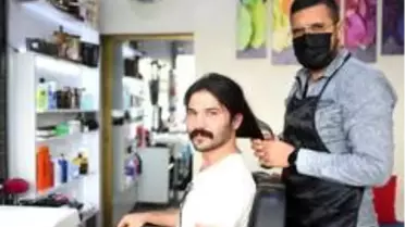 Belediye personelinden 'saçım saçın olsun' kampanyasına destek