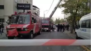 Bağcılar'da baskı atölyesindeki yangın korkuttu