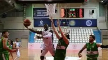 Erkekler Basketbol 1. Ligi: Kocaeli Büyükşehir Belediyesi Kağıtspor: 80 Mamak Belediyespor: 91