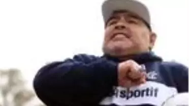 Son dakika haber! Futbolun efsanesi Maradona 60 yaşında hayatını kaybetti