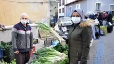Organik Örenli pırasası tezgahlardaki yerini aldı