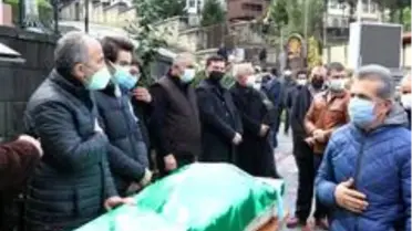 Rize Belediye Başkanı Rahmi Metin'in hayatını kaybeden annesi son yolculuğuna uğurlandı