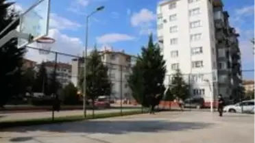 Odunpazarı'nda 4 parkın basketbol sahaları yenilendi
