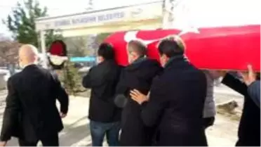 Meclis Başkanı Şentop'un yakın koruması toprağa verildi