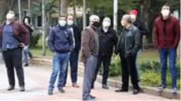 Eşinin terk ettiği koca, 7. kata çıkıp intihara teşebbüs etti! Vatandaşlar film izler gibi izledi