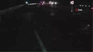 Sebze yüklü tır devrildi : 3 yaralı