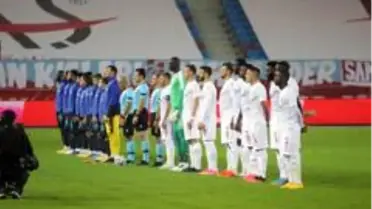 Süper Lig: Trabzonspor: 1 - DG Sivasspor: 0 (İlk yarı)