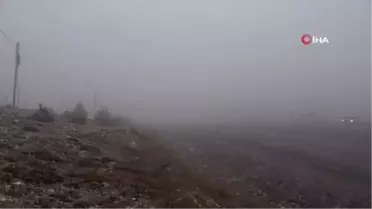 Sivas'ta yüksek kesimlerde kar ve sis etkili oldu