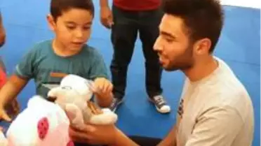 Son dakika haberi | Kuzeni Umut için yola çıktı, özel çocuklara umut oldu