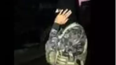 Son dakika haberleri: Özel harekat polisi zırhlı araçta 5 vakit ezan okuyor