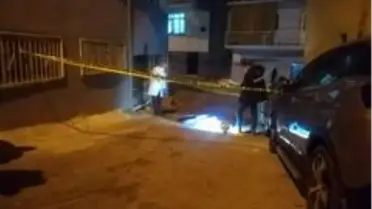 İzmir'de balkondan atladığı ileri sürülen kişi yaşamını yitirdi