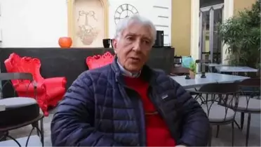 Fransız onur nişanını iade eden İtalyan gazeteci-yazar Corrado Augias, AA'ya konuştu