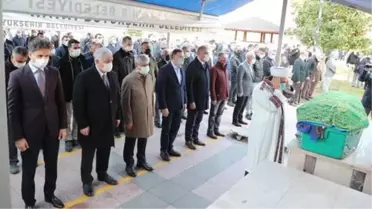 Hatay Büyükşehir Belediye Başkanı Lütfü Savaş'ın annesi vefat etti