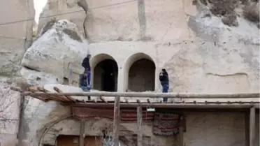 Kapadokya'da kaçak 4 yapı daha yıkıldı