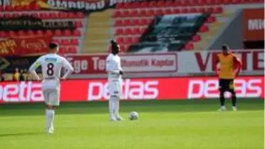 Süper Lig: Göztepe: 0 - Hatayspor: 0 (İlk yarı)