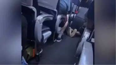Uçakta koronavirüsten ölen yolcunun görüntüleri ortaya çıktı