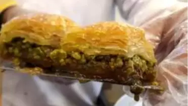 Baklava aşkı beste yaptırdı