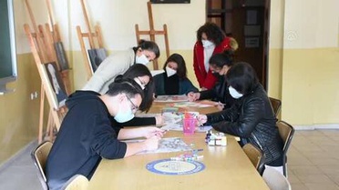 Güzel sanatlar öğrencilerinin fırçalarından 'Türkiye-Azerbaycan kardeşliği ve Karabağ Zaferi'