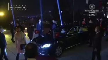 Cumhurbaşkanı Erdoğan, Ankara Devlet Resim ve Heykel Müzesi'ni gezdi