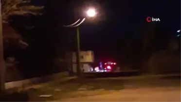 Elektrik kablolarını kesip kıvılcımdan meşale yaptılar