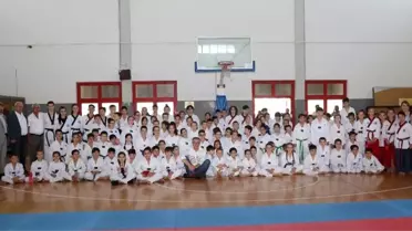 Gaziemirli sporcular madalyaları topladı